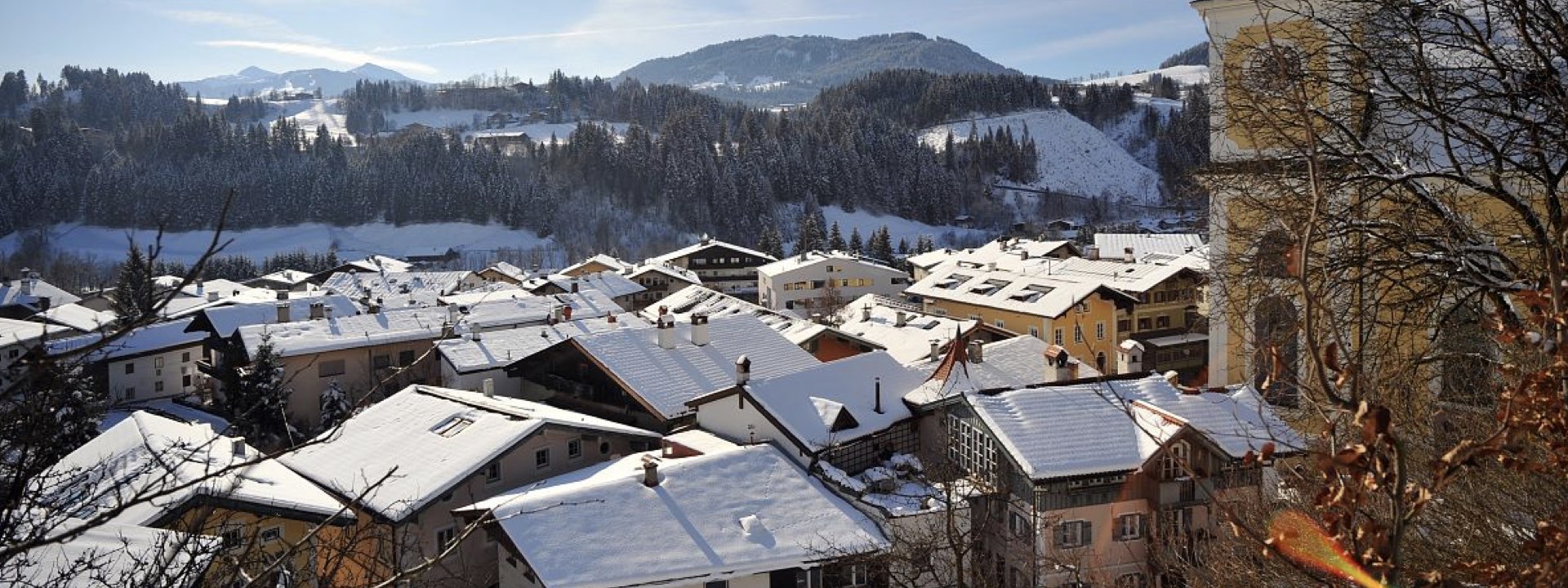 Skiwelt Wilderkaiser: 6 skidage med bus t/r – halvpension (nytår)